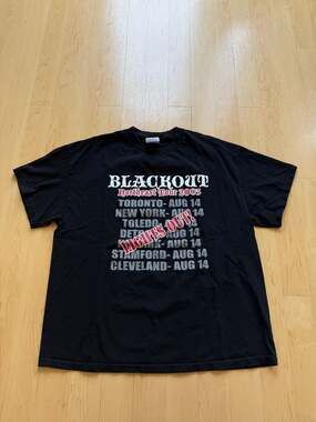Blackout Northeast Tour 2003 Lights Out T-Shirt Black
